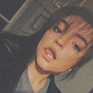 Meet your Posher, Zenaida